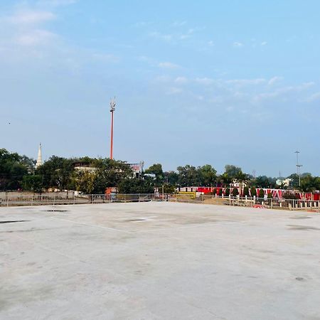 Holidayy Inn อัลลอฮาบาด ภายนอก รูปภาพ