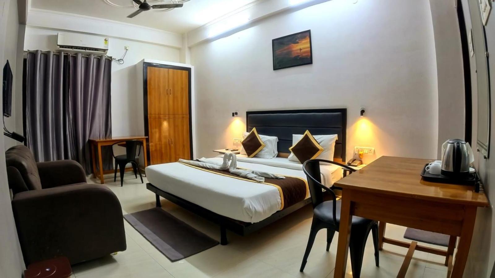 Holidayy Inn อัลลอฮาบาด ภายนอก รูปภาพ