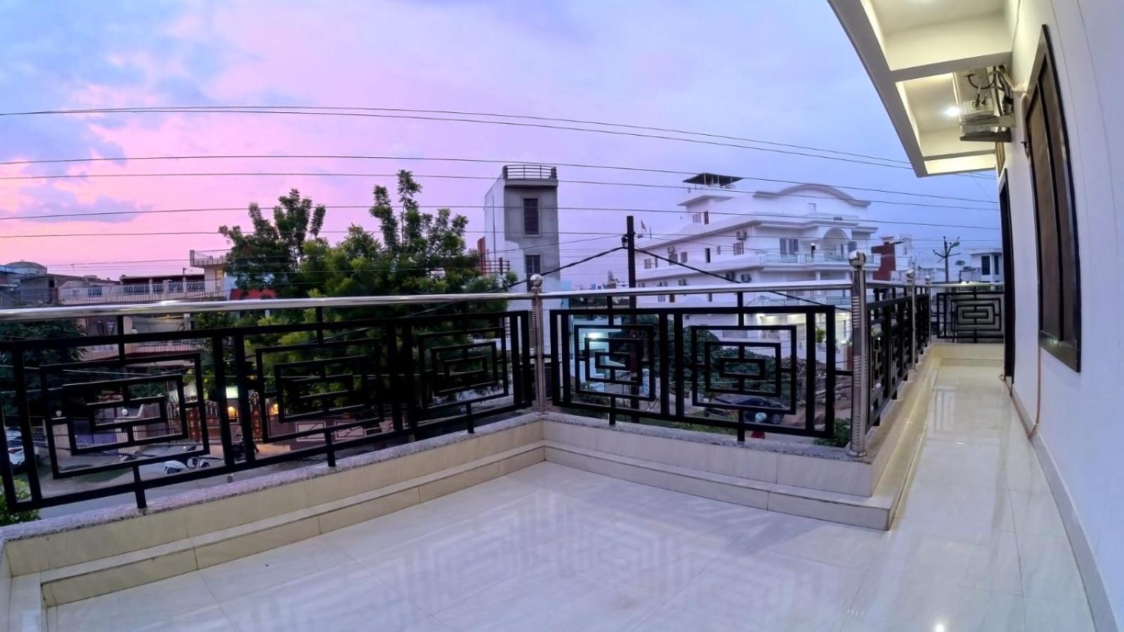 Holidayy Inn อัลลอฮาบาด ภายนอก รูปภาพ