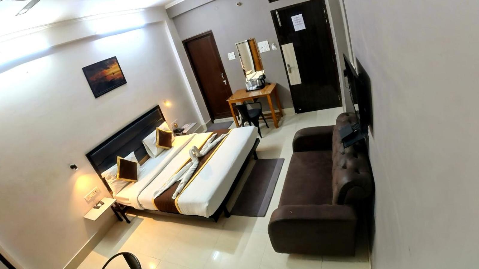 Holidayy Inn อัลลอฮาบาด ภายนอก รูปภาพ
